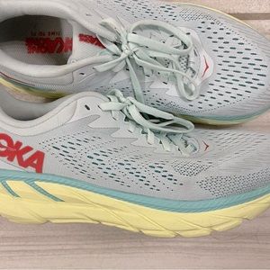 Hoka Ladies 9.5